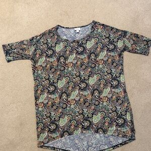 LuLaRoe women’s paisley short sleeve top D’s
